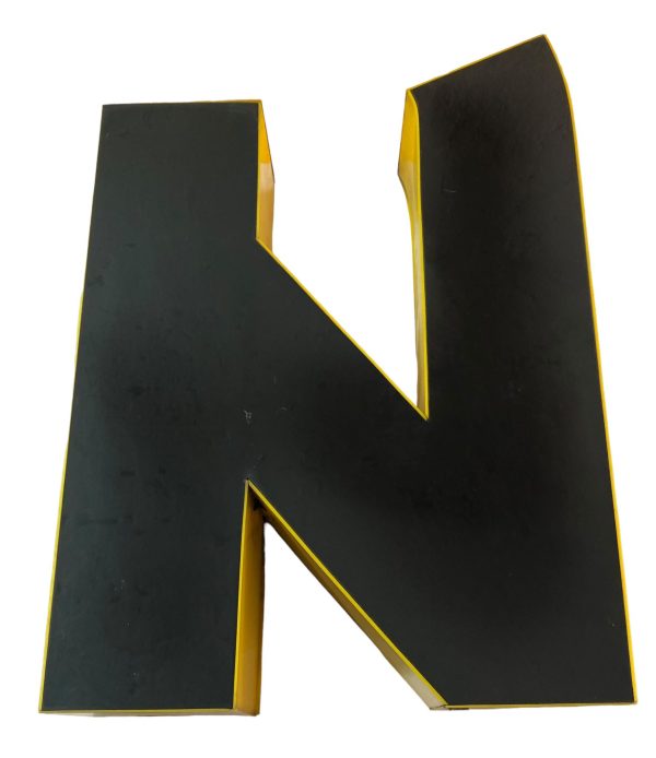 Lettera N Vintage in Plexiglass Nera e Gialla - AUR1222