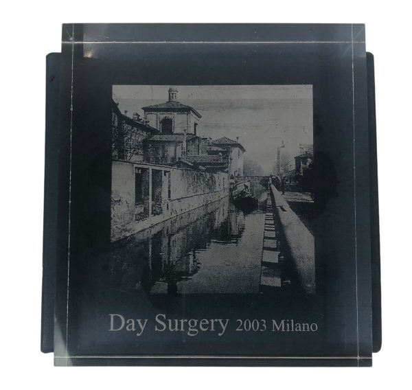 Quadro su Plexiglass Milano Day Surgery 2003 + Scatola  - AUC7926 - immagine 2