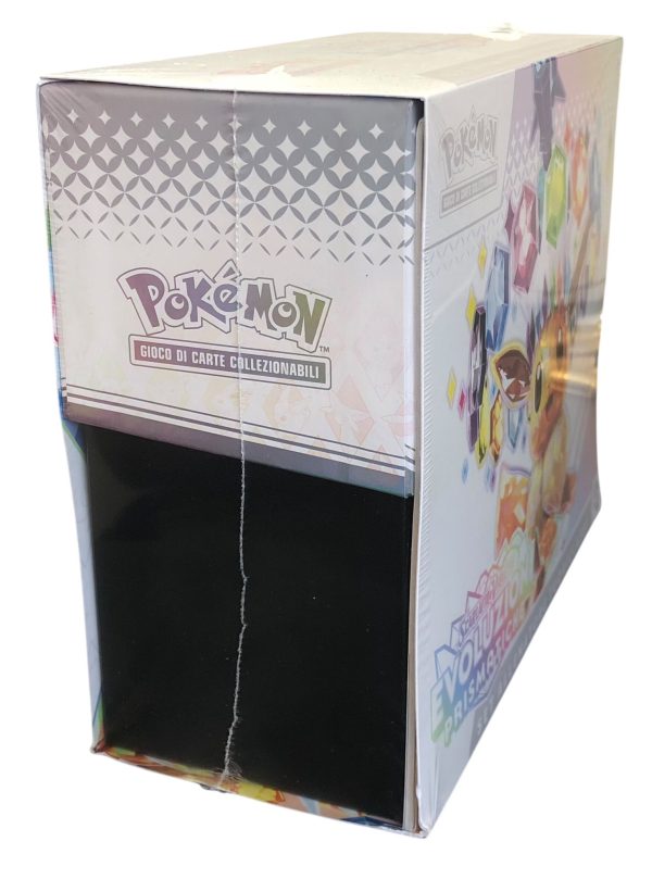 Pokémon Set Allenatore Fuoriclasse Scarlatto e Violetto: Evoluzioni Prismatiche - ANC3470 - immagine 2